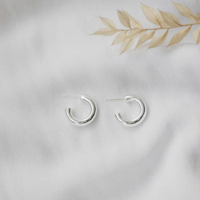 Bitsy Hoops | Earrings