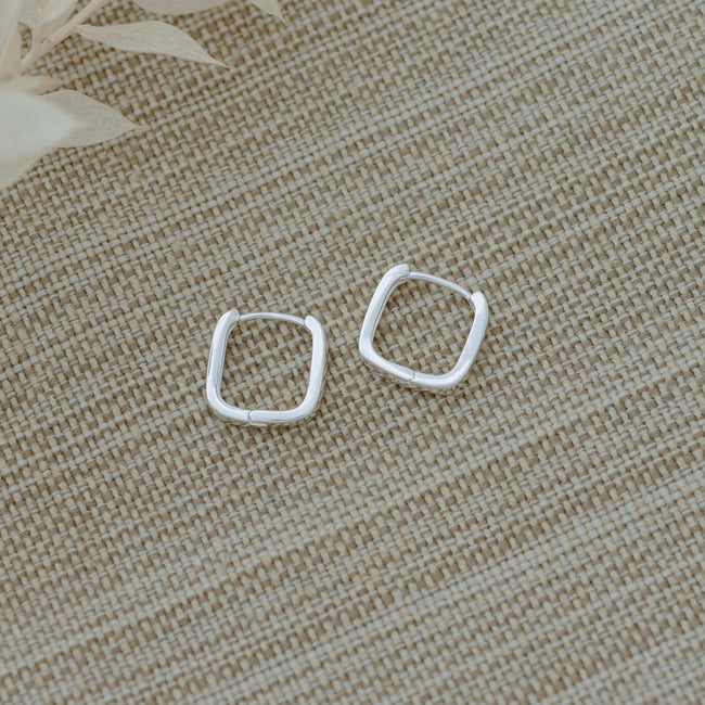 Petite Sq Hoop | Earrings