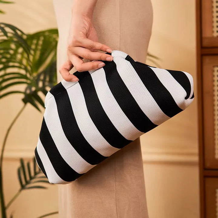 Bella Pouch