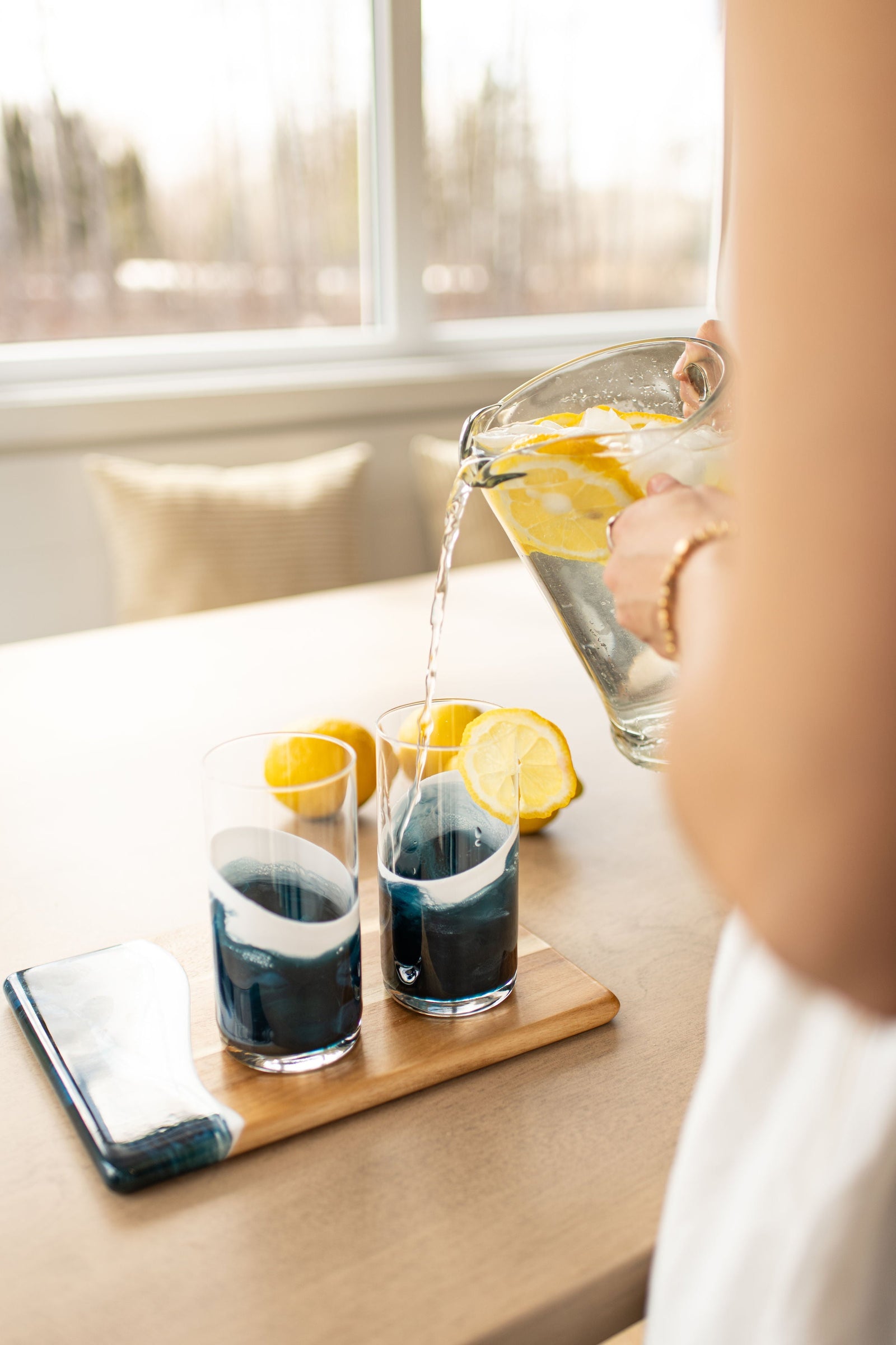Lynn & Liana Resin Accented Highball Glass - Navy White Metallic