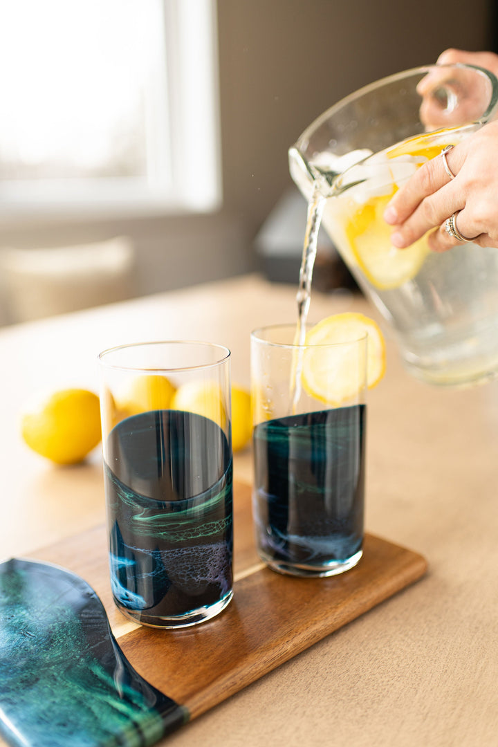 Lynn &amp; Liana Resin Accented Highball Glass - Northern Lights