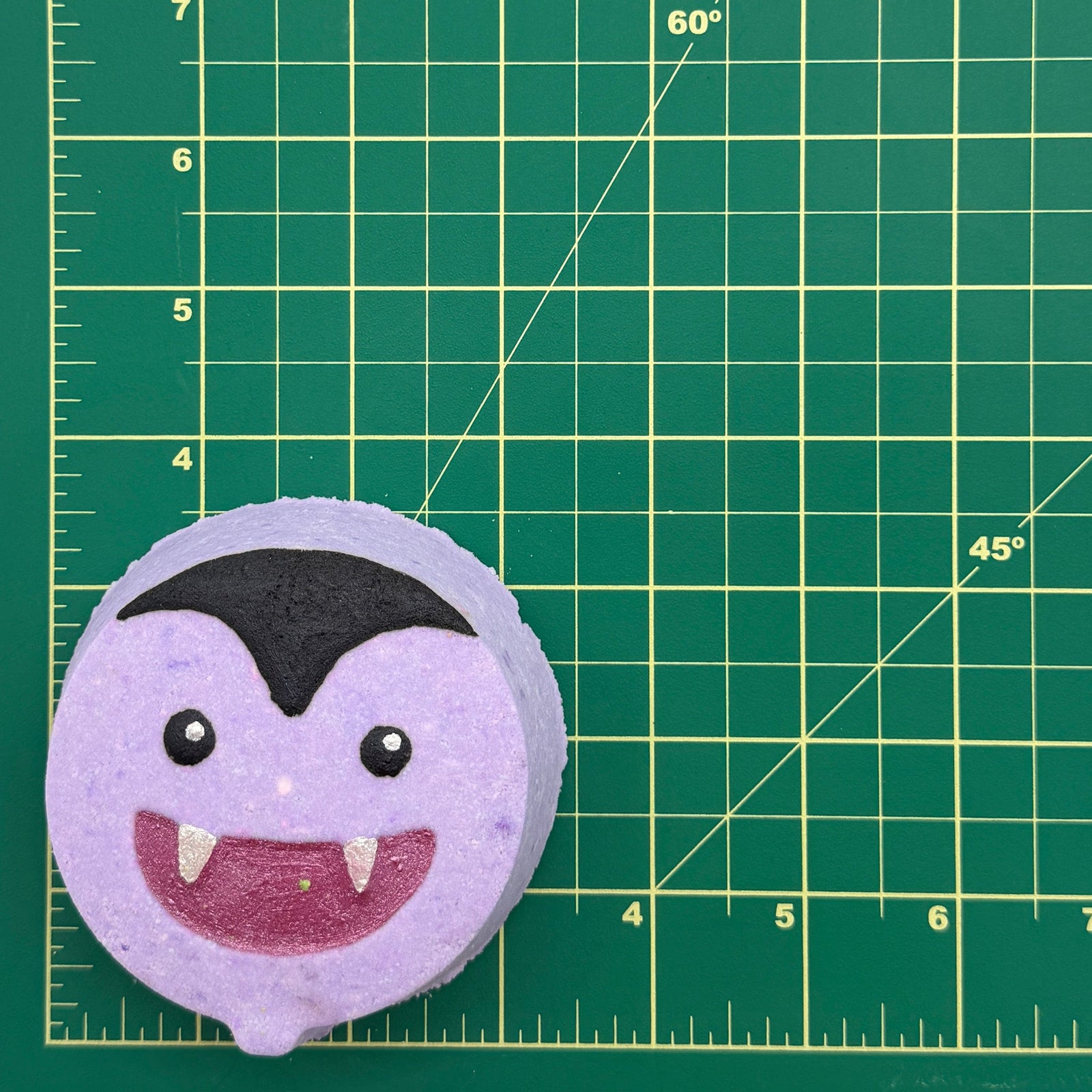 Halloween Dracula Balloon bath bomb size reference