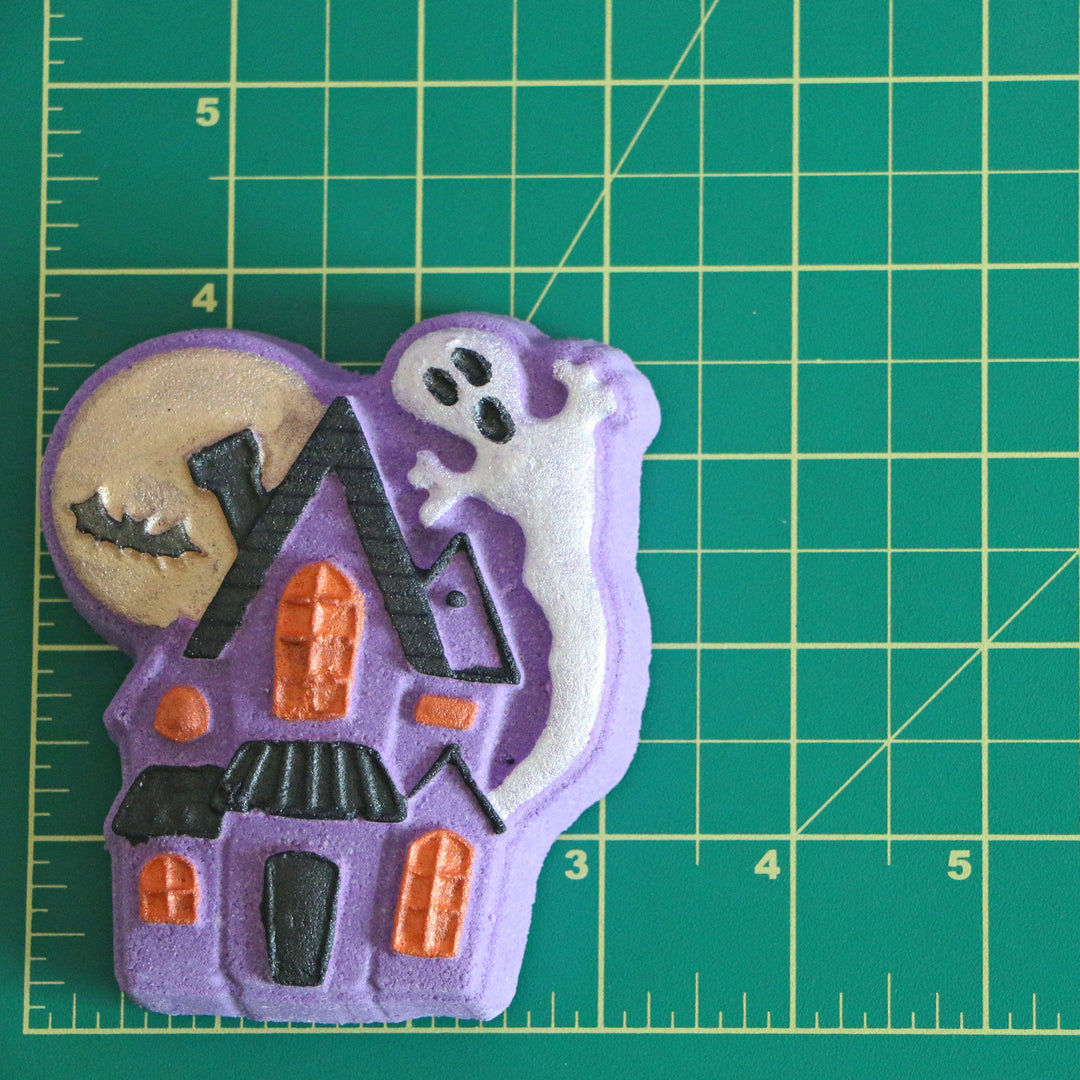 Halloween Mini Haunted House bath bomb size reference