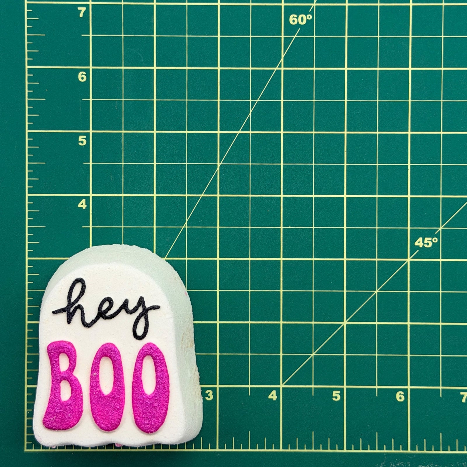 Halloween Hey Boo bath bomb size reference